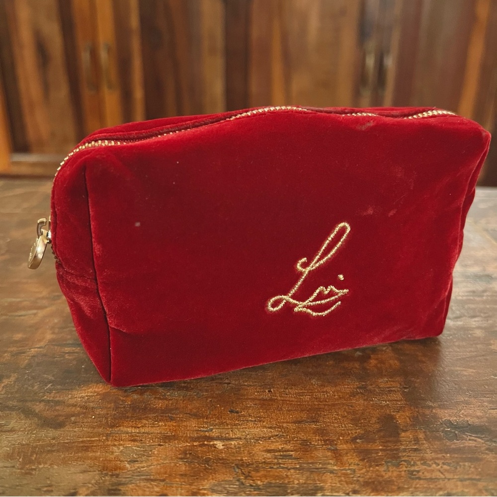 Lisa Eldridge Limited Edition Cherry Velvet Makeup Pouch 🍒♥️💄